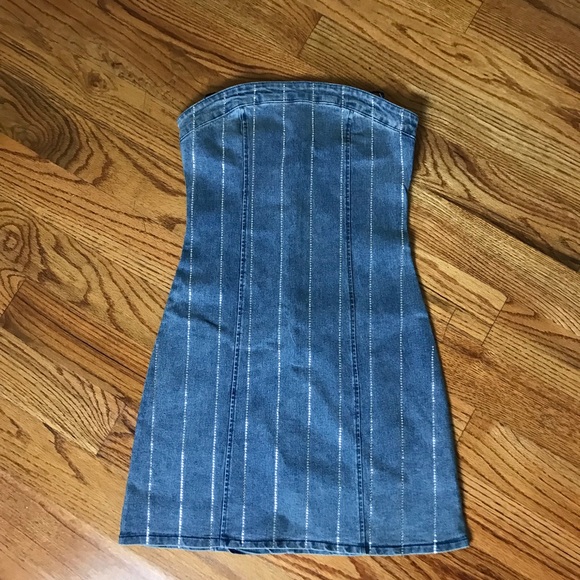 carmellia Dresses & Skirts - Denim Strapless Mini Dress NWT